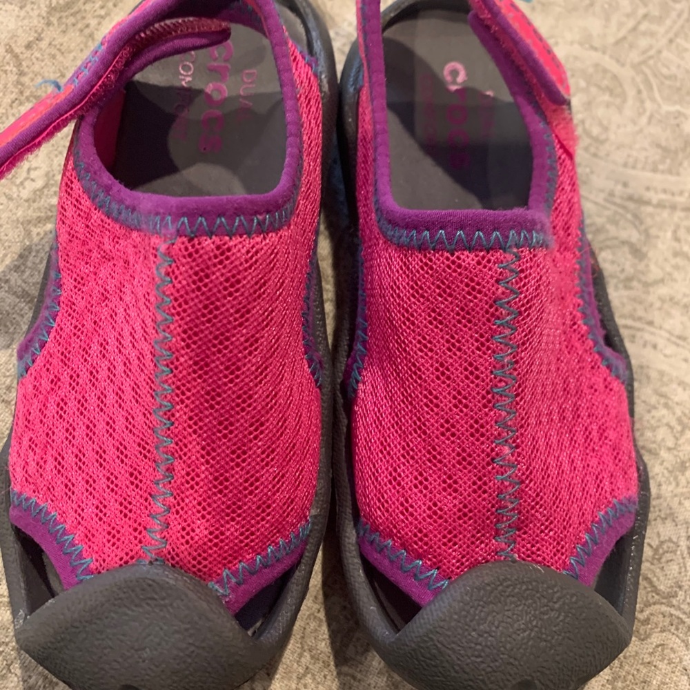 Crocs Fuchsia and Grey Water Shoe